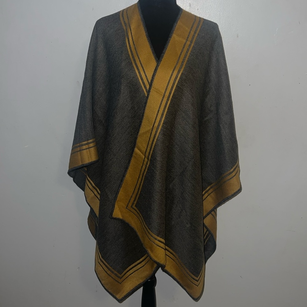 🌹ONE OF A KIND Peruvian Connection Cape🌹